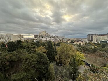 Otaqların uzunmüddətli kirayəsi: Nərimanov rayonunda ( Montin ) 3otaqlı 120kv.m ( əlavə olaraq 180kv.m -da lalafo.az — 16 Otaqların uzunmüddətli kirayəsi: Nərimanov rayonunda ( Montin ) 3otaqlı 120kv.m ( əlavə olaraq 180kv.m — 16