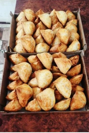срочно требуется повар: Требуется Повар : Мучной цех, Национальная кухня, 1-2 года опыта