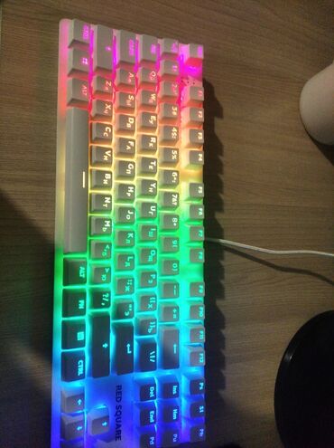 клавиатура для ноутбука: Продам или обменяю клавиатуру RED SQUARE KEYROX TKL в белом цвете