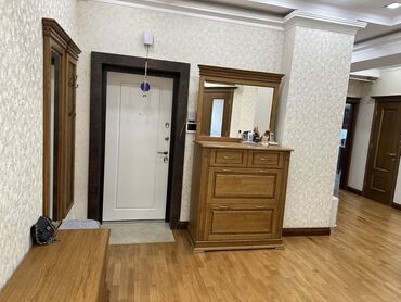 квартира часный дом: 3 комнаты, 90 м², Элитка, 3 этаж, Евроремонт