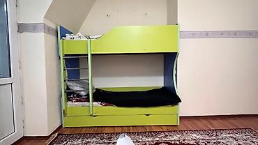 bunk bed: Двухъярусная кровать, Б/у, С выкатной системой — 2