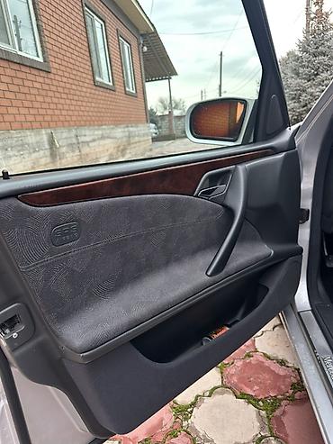 Mercedes-Benz: Mercedes-Benz E-Class: 2001 г., 2.7 л, Автомат, Дизель, Седан at lalafo.kg — 13 Mercedes-Benz: Mercedes-Benz E-Class: 2001 г., 2.7 л, Автомат, Дизель, Седан — 13