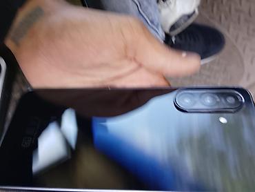 honor 8 s: Smartfon – üçlü arxa kamera moduluna və ön tərəfdə damla-notch ön — 1