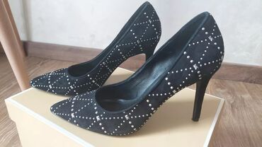 jordanke crno bele: Pumps, Michael Kors, 37