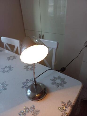 стеклянный стол офисный: Stolüstü lampa