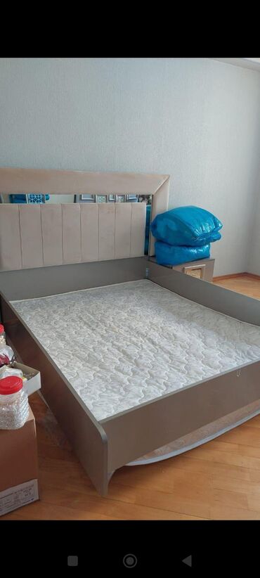 hamam dolabı: Двуспальная кровать, Шкаф, Трюмо, 2 тумбы