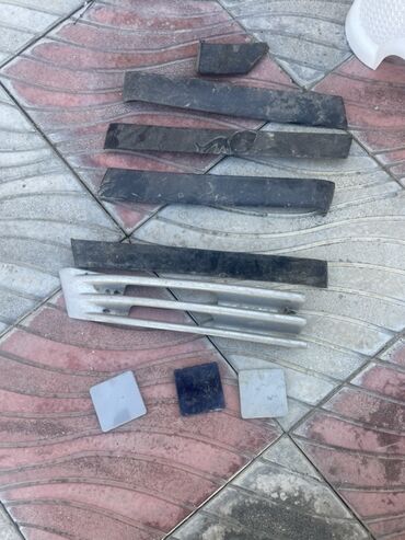 Digər avtomobil ehtiyat hissələri: Avtomobil üçün müxtəlif plastik və rezin detallar dəsti - Hava filtri — 24