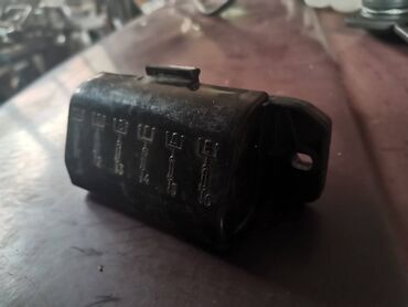 Auto delovi: Kutija osiguraca manja Lada 2121,21213,21214 Niva. Novo. Originalno — 4