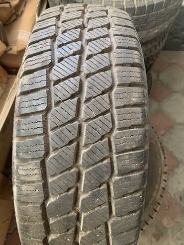 шины r14c: Комплект автомобильных шин (4 шт.) - Размер: 205/70 R15C - Индекс