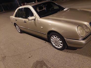 mercedes 220 cdi: Mercedes-Benz E 200: 2 l | 1998 il — 7
