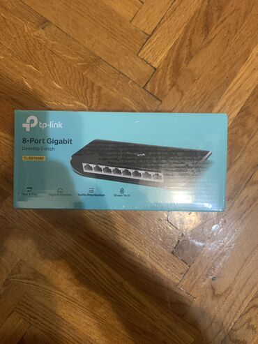 открыто: Продаю коммутатор. TP-LINK 8-Port Gigabit. Номер модели TL-SG1008D