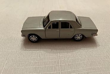 pişikli oyunlar: Metal oyuncaq avtomobil modeli - Tip: Sedan kuzovlu klassik — 4
