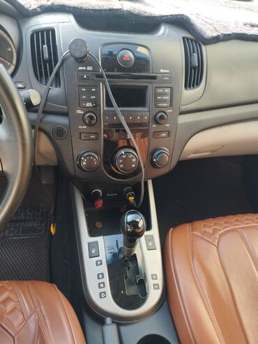 Kia: Kia Cerato sedan – qara rəng - Kuzov: 4 qapılı sedan, qara rəng, ön və -da lalafo.az — 9 Kia: Kia Cerato sedan – qara rəng - Kuzov: 4 qapılı sedan, qara rəng, ön və — 9