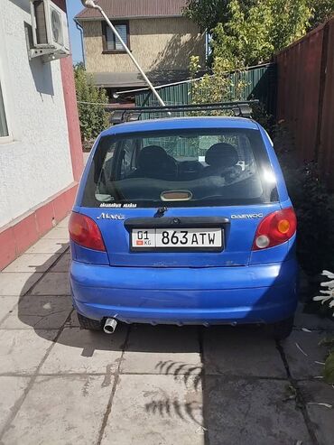 прокат матиз бишкек: Синий хэтчбек Daewoo Matiz, компактный автомобиль, идеально подходящий