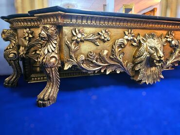 RS - Antique Mirrors: Ukrasno ogledalo sa postoljem, bogato ukrašeno detaljnim rezbarijama u — 8