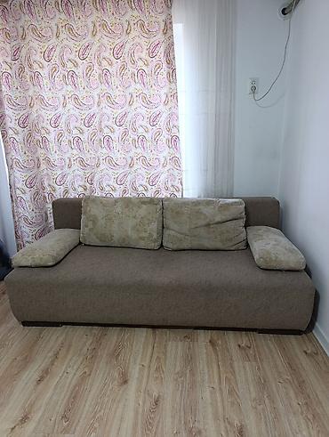 двухместные кровати: Прямой диван, Б/у — 1