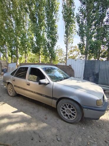 zafira opel: Opel Vectra: 1.5 l | 1992 il | 2356889 km Sedan