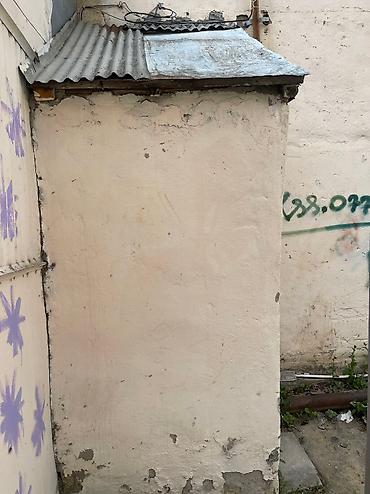 Kommersiya daşınmaz əmlakının satışı: Hazir qadin salonu esyalarla birlikde satilir . 2 guzgu dirnaq stoku — 2