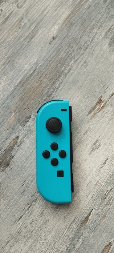 switch: Nintendo switch bir ədəd joycon