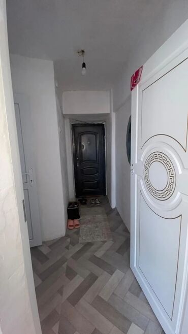 продаю квартиру в пишпеке: 2 комнаты, Собственник, Без подселения, Без мебели