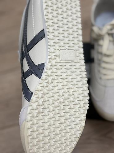 асикс тайгеры: Кроссовки Onitsuka Tiger в ретро-стиле. Светлая модель с классическим — 5