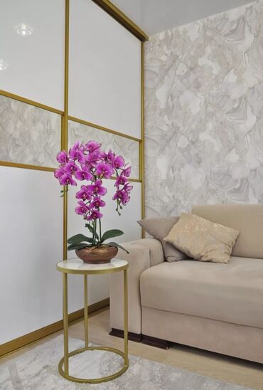 Декоративные цветы: Орхидея искусственная для декора в керамическом горшке Орхидея — 14