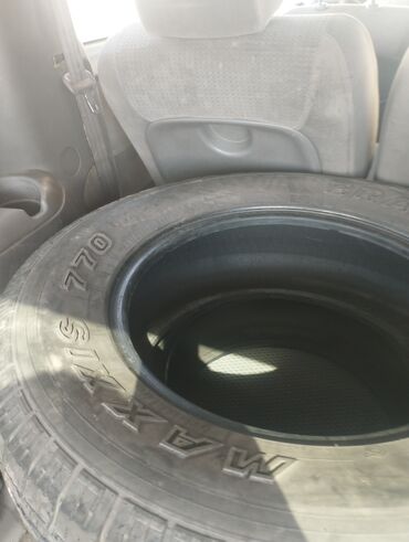 крамадоры диски: Шины 70 / R 15, Зима, Б/у, 1 шт, Внедорожные (АТ/МТ), Maxxis