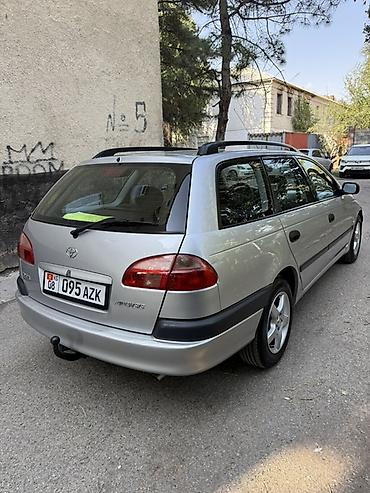 Продажа авто: Toyota Avensis: 2002 г., Механика, Универсал — 3