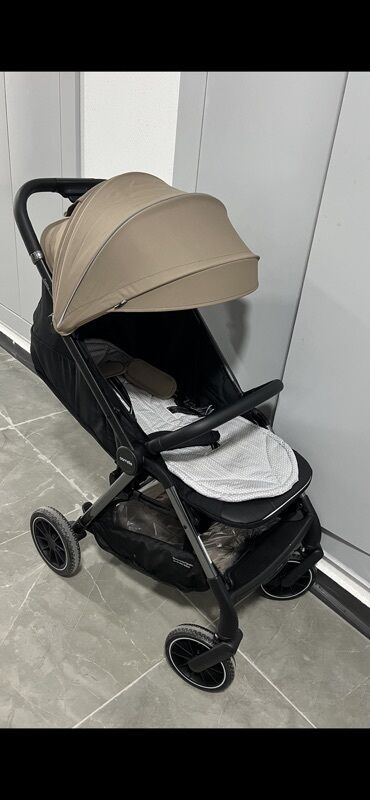 кроссовки асикс: Коляска, цвет - Коричневый, Б/у