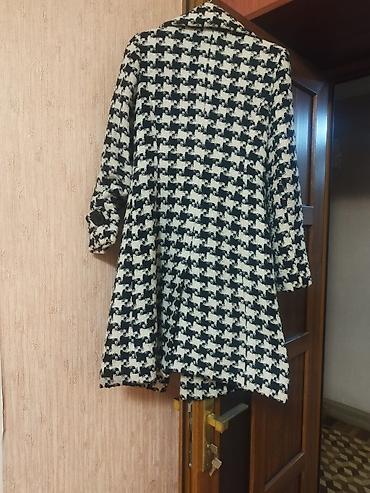 Paltolar: Qadın palto – qara-ağ “houndstooth” (itburnu) naxışlı - Stil — 1