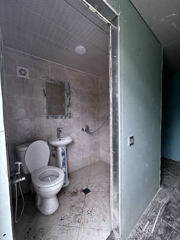 Konteynerlər: Konteyner Ev veya Ofis tipli Uzunluq 12 metr Eni 2.4 metr və -da lalafo.az — 3 Konteynerlər: Konteyner Ev veya Ofis tipli Uzunluq 12 metr Eni 2.4 metr və — 3