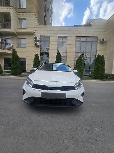 byd e6: Kia K3: 2022 г., 1.6 л, Бензин — 3