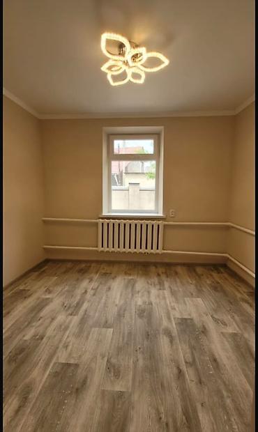 гараж продаю: 4 комнаты, 70 м², 3 соток, Бишкек, ул. Ден Сяопина / Фучика — 10