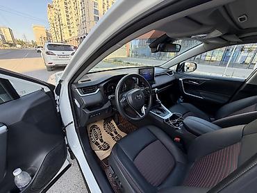 200: Toyota RAV4: 2022 г., 2.5 л, Автомат, Гибрид, Кроссовер — 3