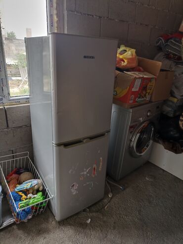 холодильник будка: Срочно продаю холодильник работает очень хорошо цена 8000с