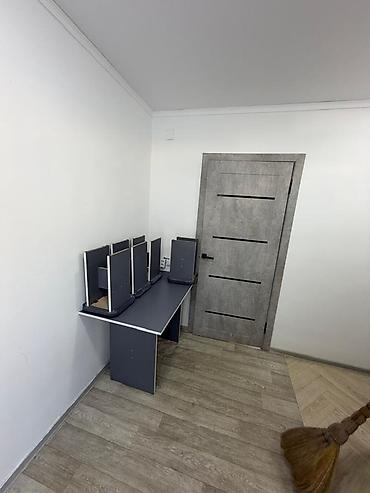 Долгосрочная аренда комнат: Сдается компактная комната-студия с отдельным санузлом. Описание: - — 5