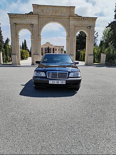 e39 rul: Mercedes-Benz C 200: 2 л | Седан — 2