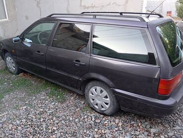 polo авто: Volkswagen Passat: 1994 г., 1.8 л, Механика, Бензин, Универсал