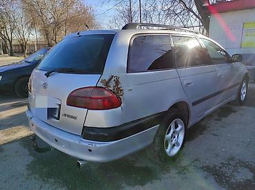 Toyota: Toyota Avensis: 2000 г., 2 л, Механика, Дизель, Универсал — 4