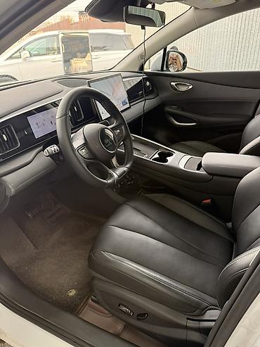 продаю лимузин: BYD Sea Lion 05 Год:2025 Electro 🔋 Пробег: 9000🛞 Запас хода: 520км 🏎️ — 2