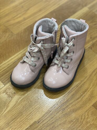 ботинки для детей: Ботинки демисезонные с мехом на девочку H&M состояние хорошее 27