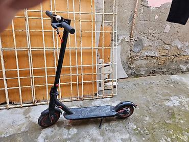 scooter elektirikli: Elektrik skuter, şəhərdaxili gündəlik istifadə üçün praktik və rahat — 1