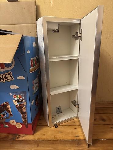 Hamam dolabları: İki rəfli divar şkafı - Ölçülər: təxminən 70 sm hündürlük, 25 sm en - — 4