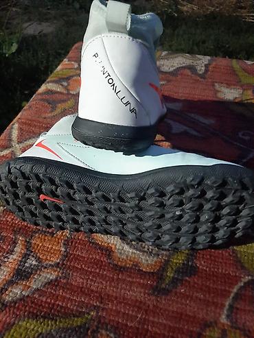Бутсы: Футбольные бутсы/сороконожки Nike Phantom Luna Academy TF - Модель — 4