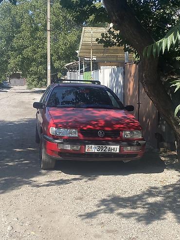 Volkswagen: Volkswagen Passat: 1994 г., 2 л, Механика, Бензин, Универсал — 3