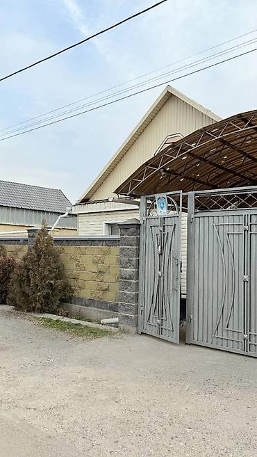 Продажа коттеджей и домов: Продается дом большой из 4 комнат, гардеробная и ванная с душевой — 9