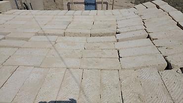 hörgü daşı: Təbii ağ daş (şəbəkə/qala taşı) – tikinti üçün - Material: Yerli — 3