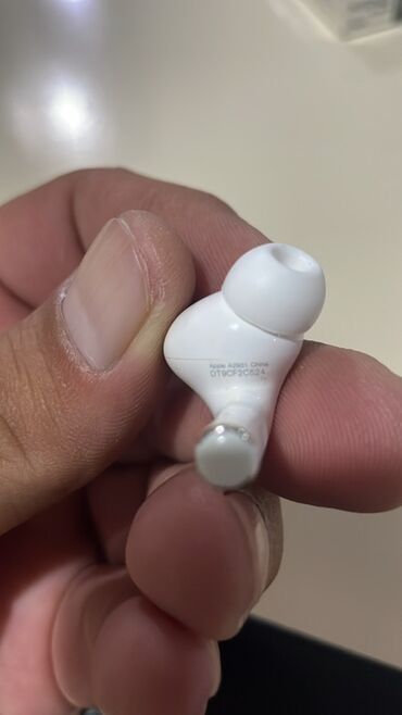 Mikrofonlar: İşlənmiş Simsiz (Bluetooth) Qulaqcıqlar, Apple, rəng - Ağ