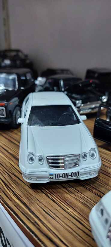 Avtomobil modelləri: 🔹️Demir qorpuslu maşınlar. 🔹️Mercedes E-class 🔹️Mercedes C-class — 18