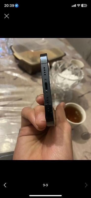 Apple iPhone: IPhone 12 Pro, Qara, Face ID — 2